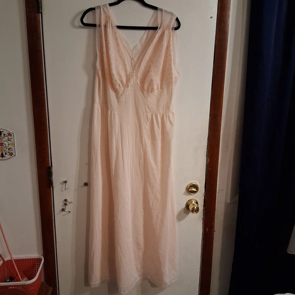 Vintage Silk Peignoir Negligee Pink Nightgown VGVC STUNNING